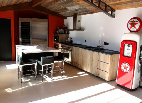 LV Kitchen